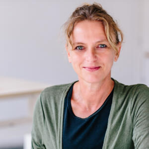 Gezeigt wird die Person Linda Müller